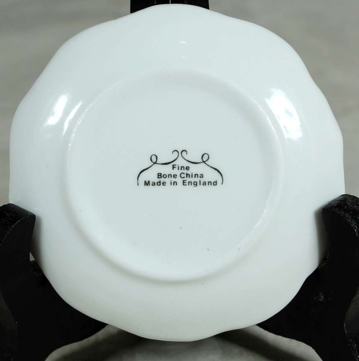 Small display plate - Fine bone China - Swans