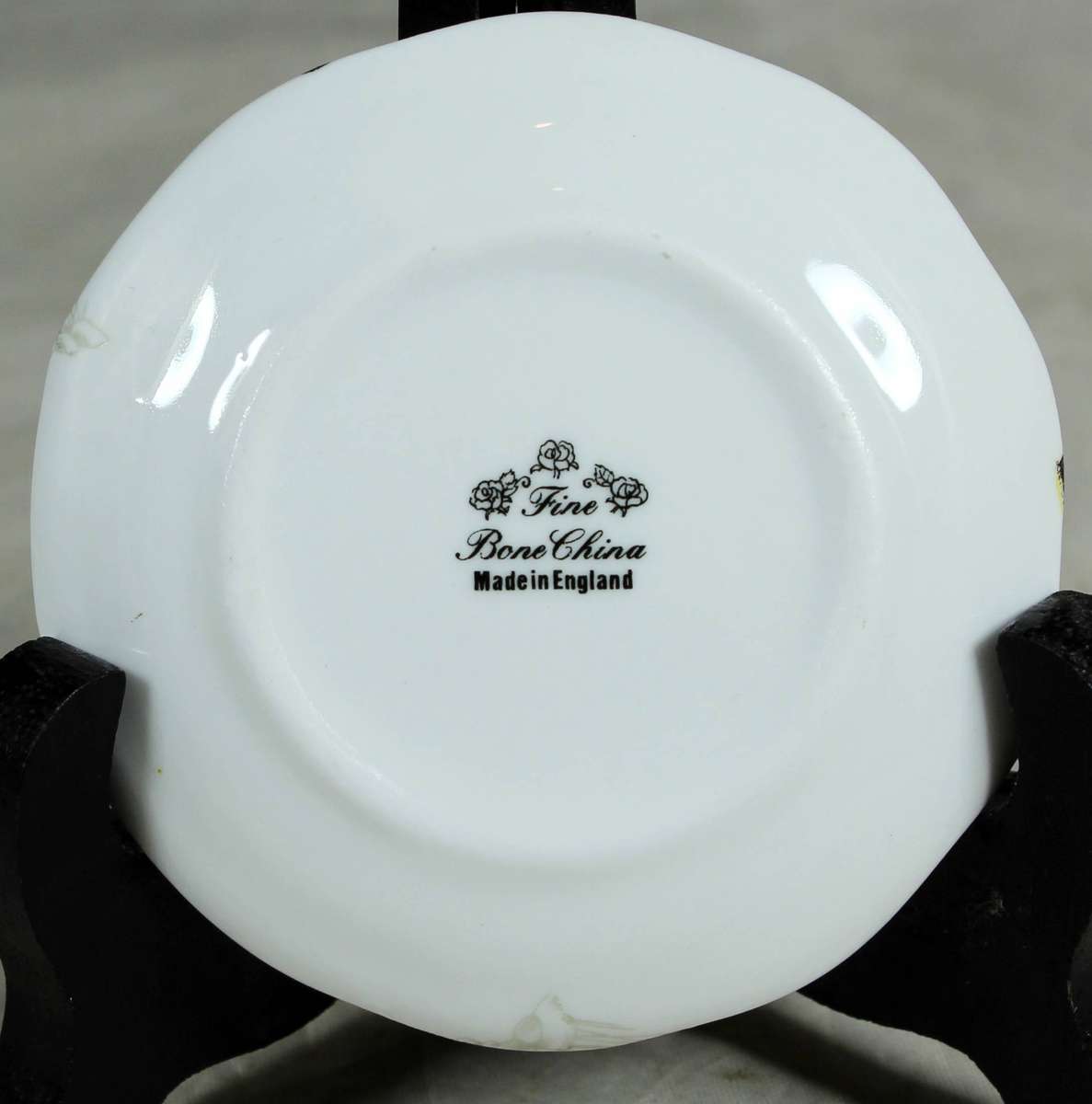 Small display plate - Fine bone China - Swallowtail butterfly