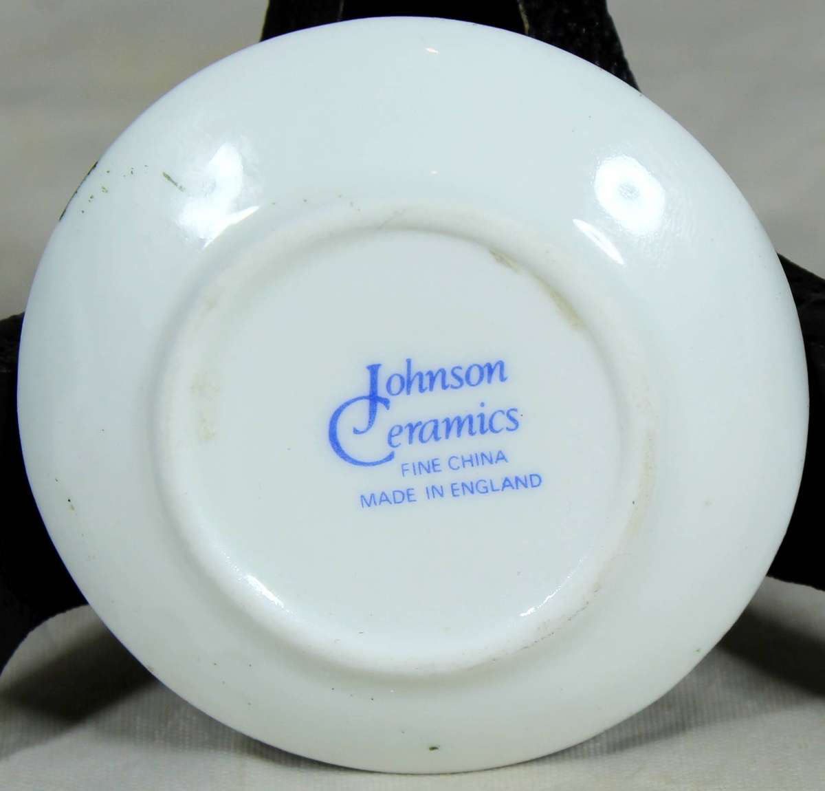 Johnson Ceramics - Miniature display plate - Buchfinch
