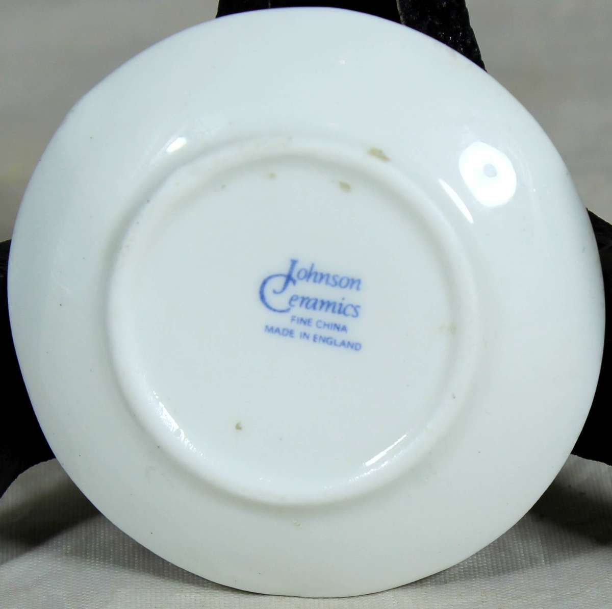 Johnson Ceramics - Miniature display plate - Common linnet