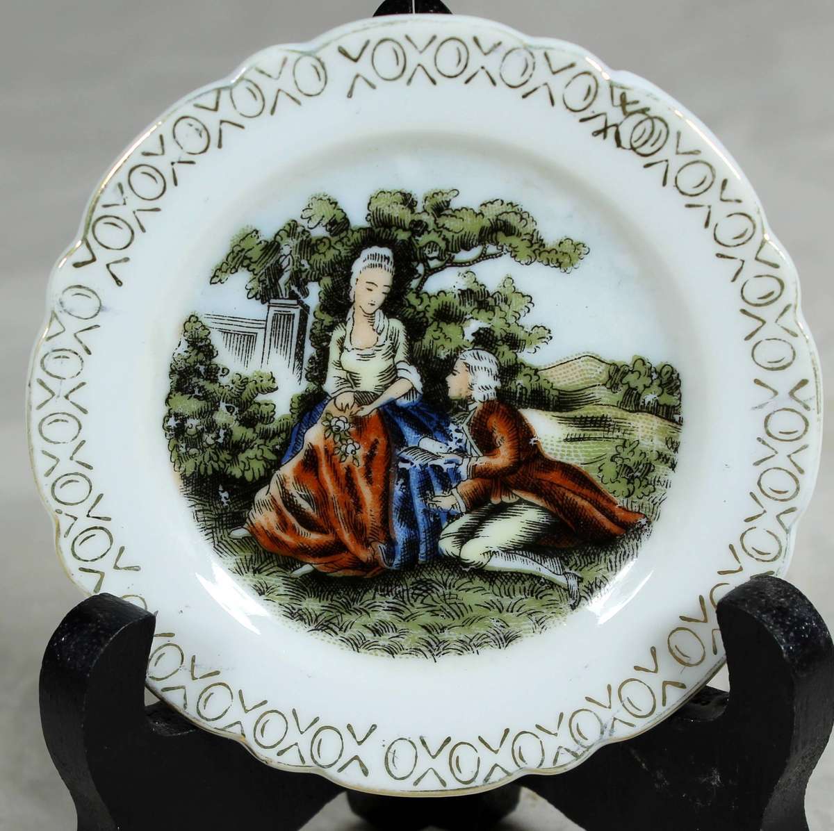 Small display plate - Victorian scene