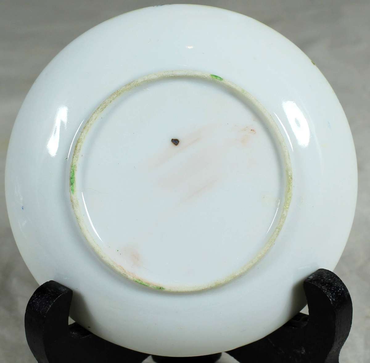 Small display plate - Cross hatch roses