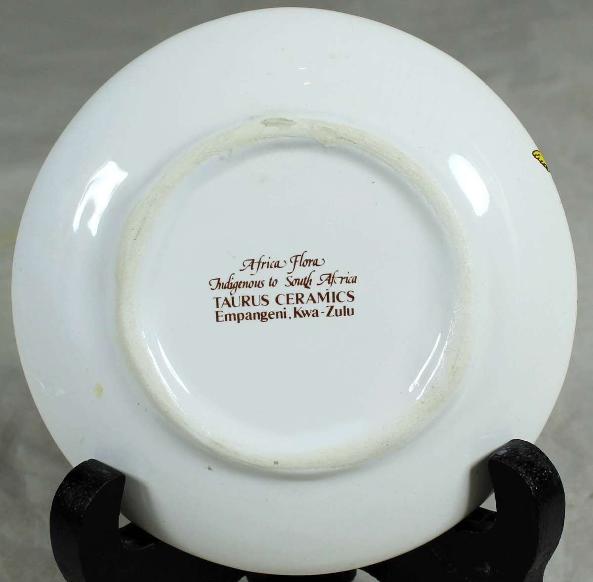 Taurus Ceramics - Small display plate - Africa flora
