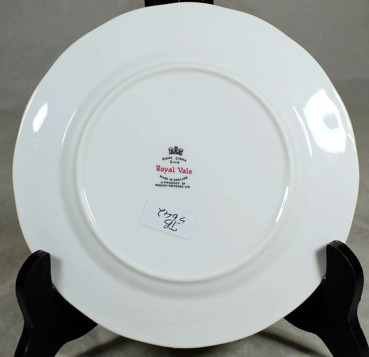 Royal Vale side plate with roses