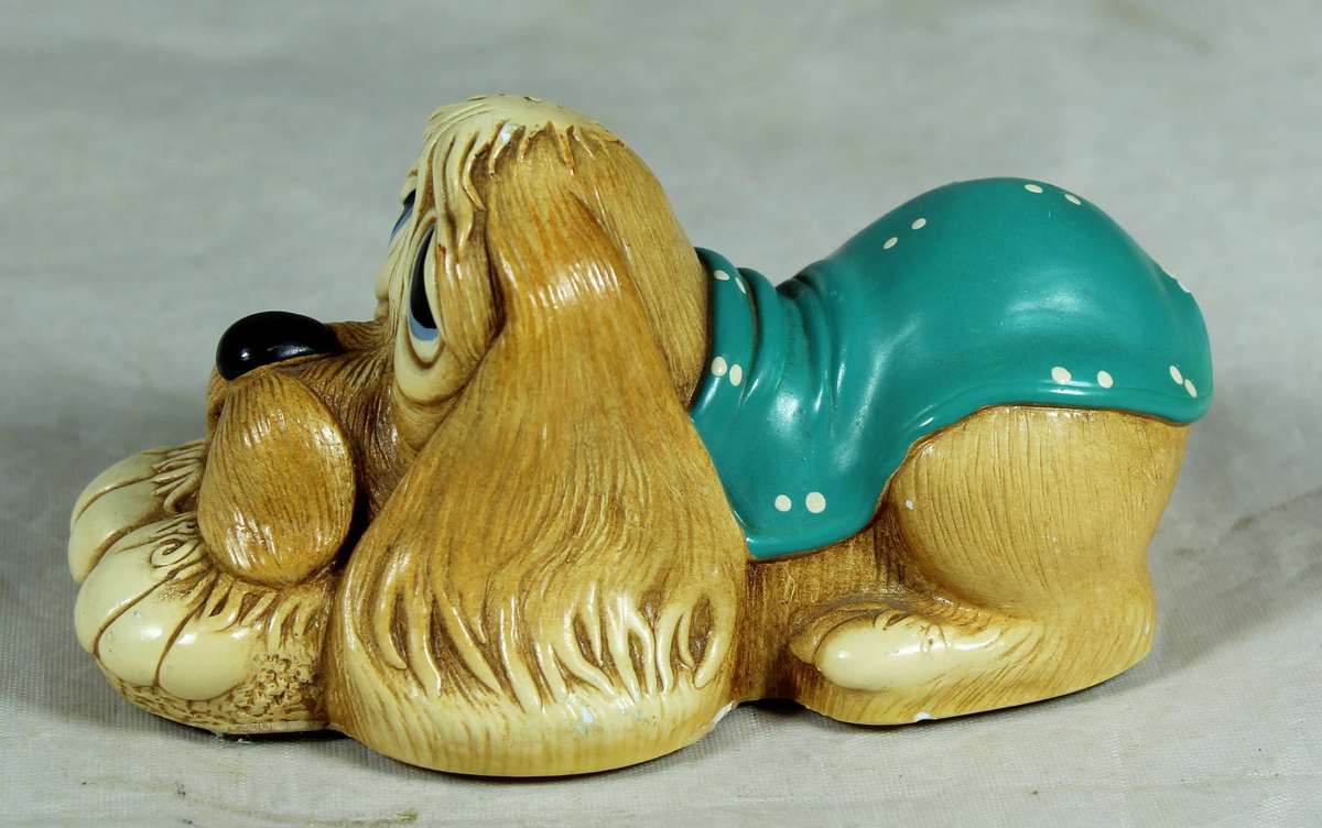 Pendelfin hand painted stonecraft - pooch