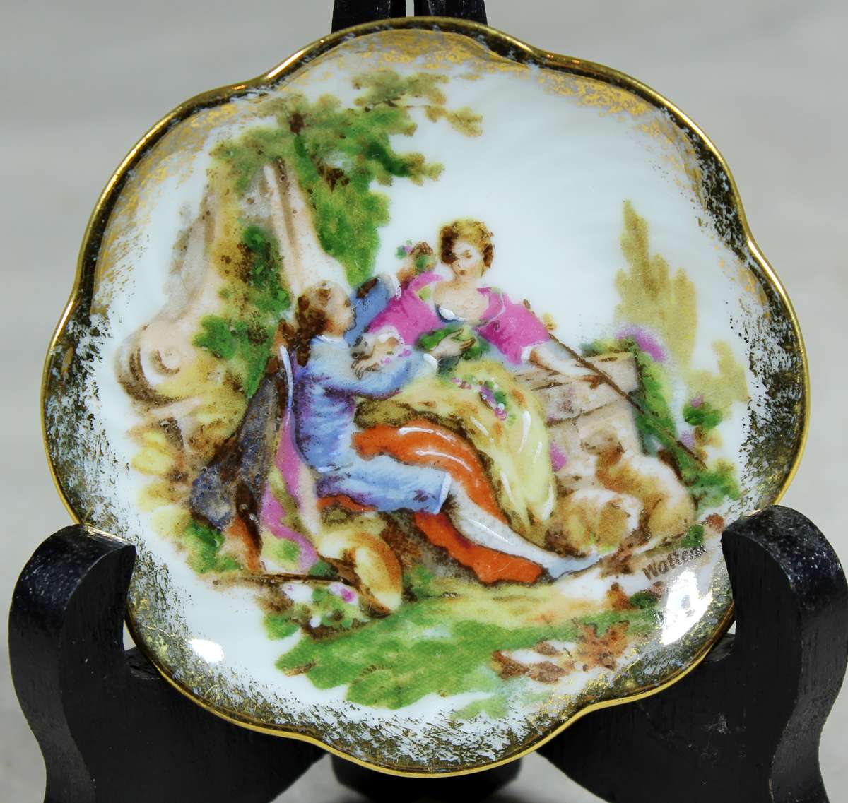 Limoges small display plate - Victorian scene