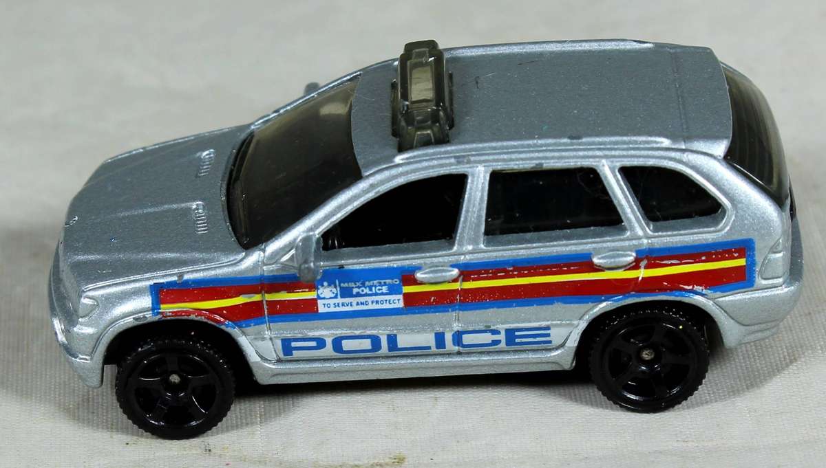 Matchbox - BMW X5 Police