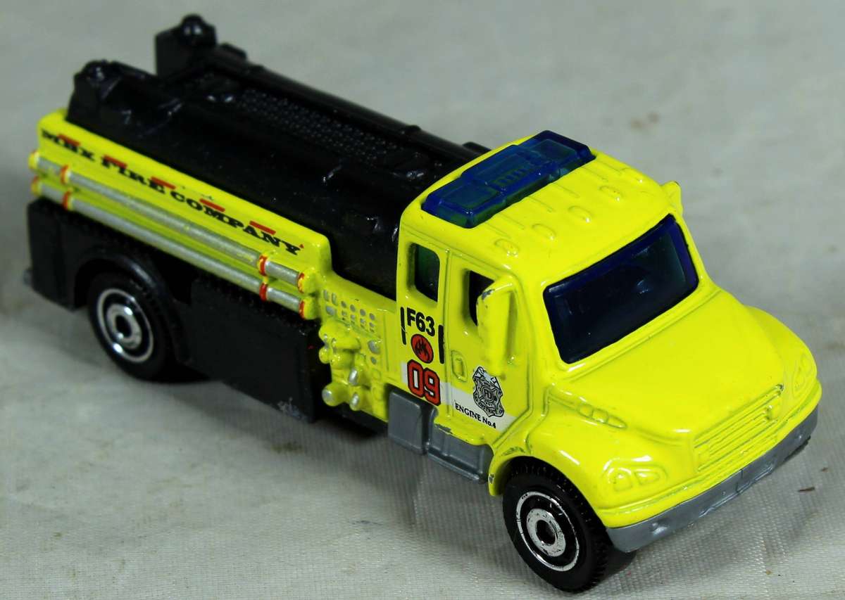 Matchbox - Freightliner Business Class