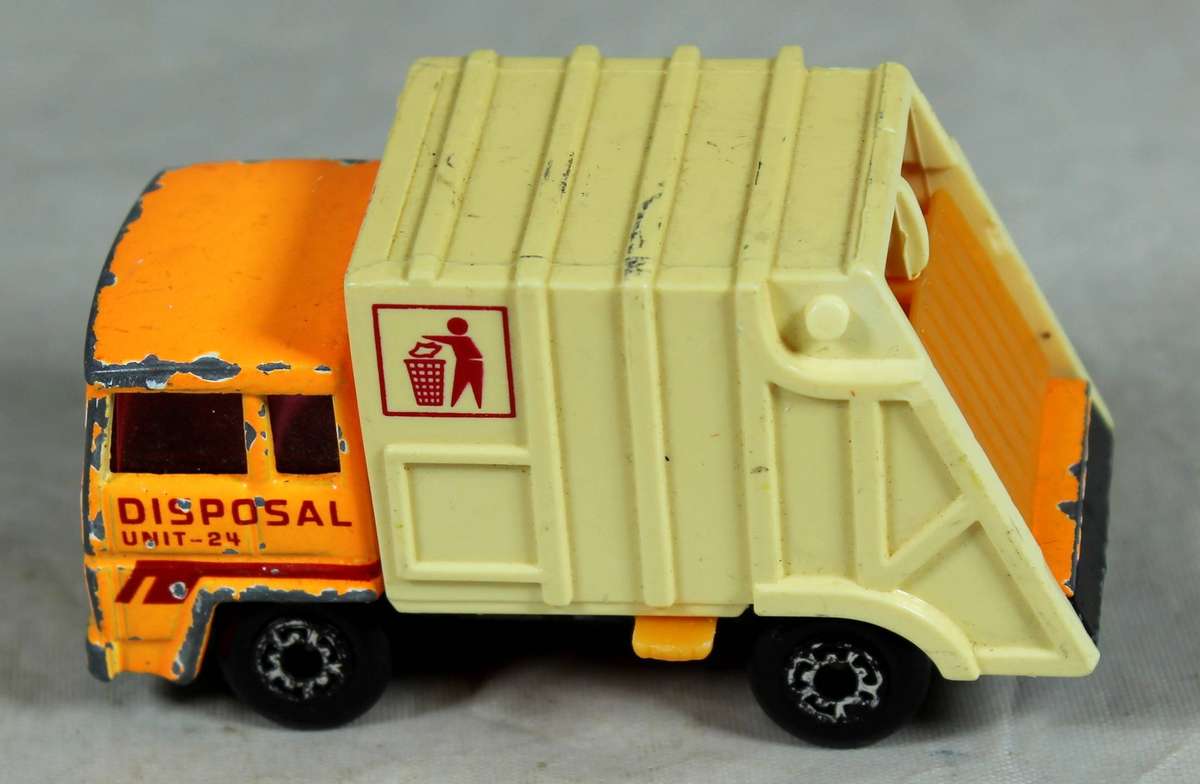 Matchbox - Superfast Refuse Truck