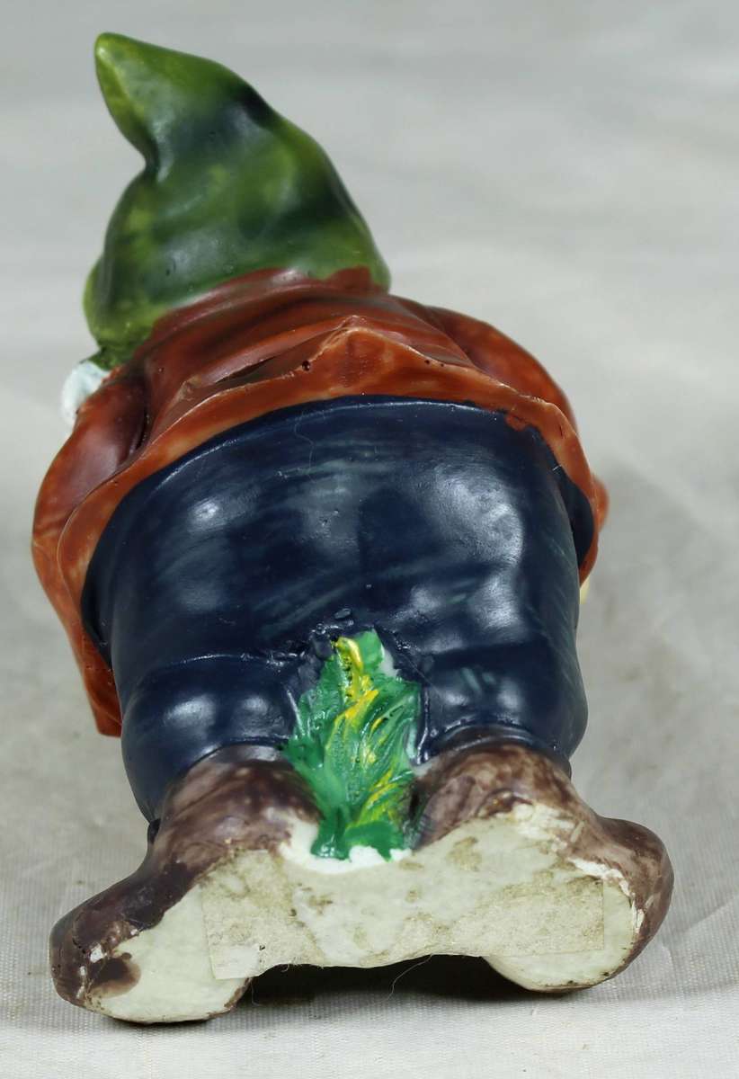 Small resin gnome with watering can