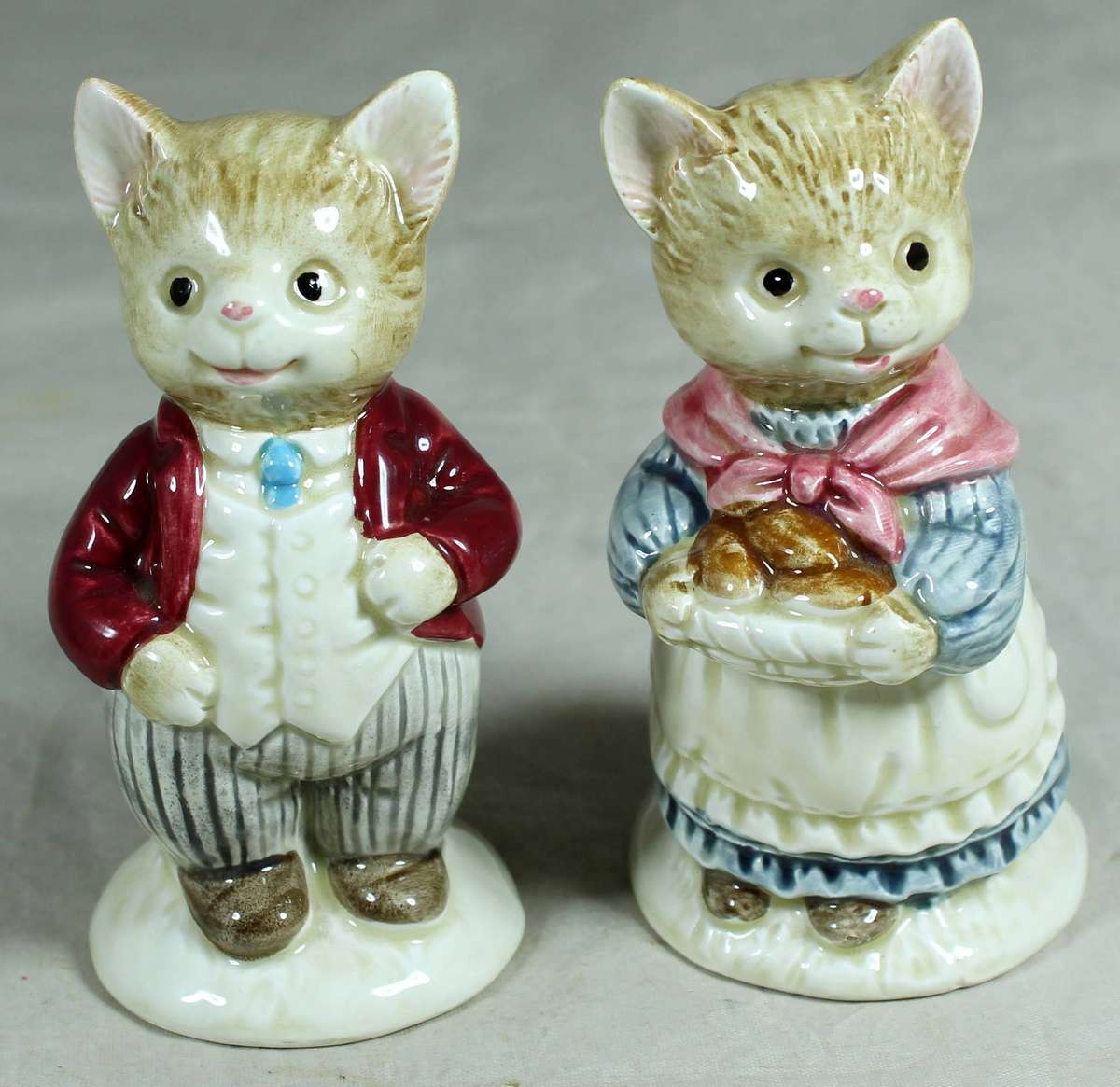 Pair of Otagiri (Japan) - Hand painted salt & pepper shakers