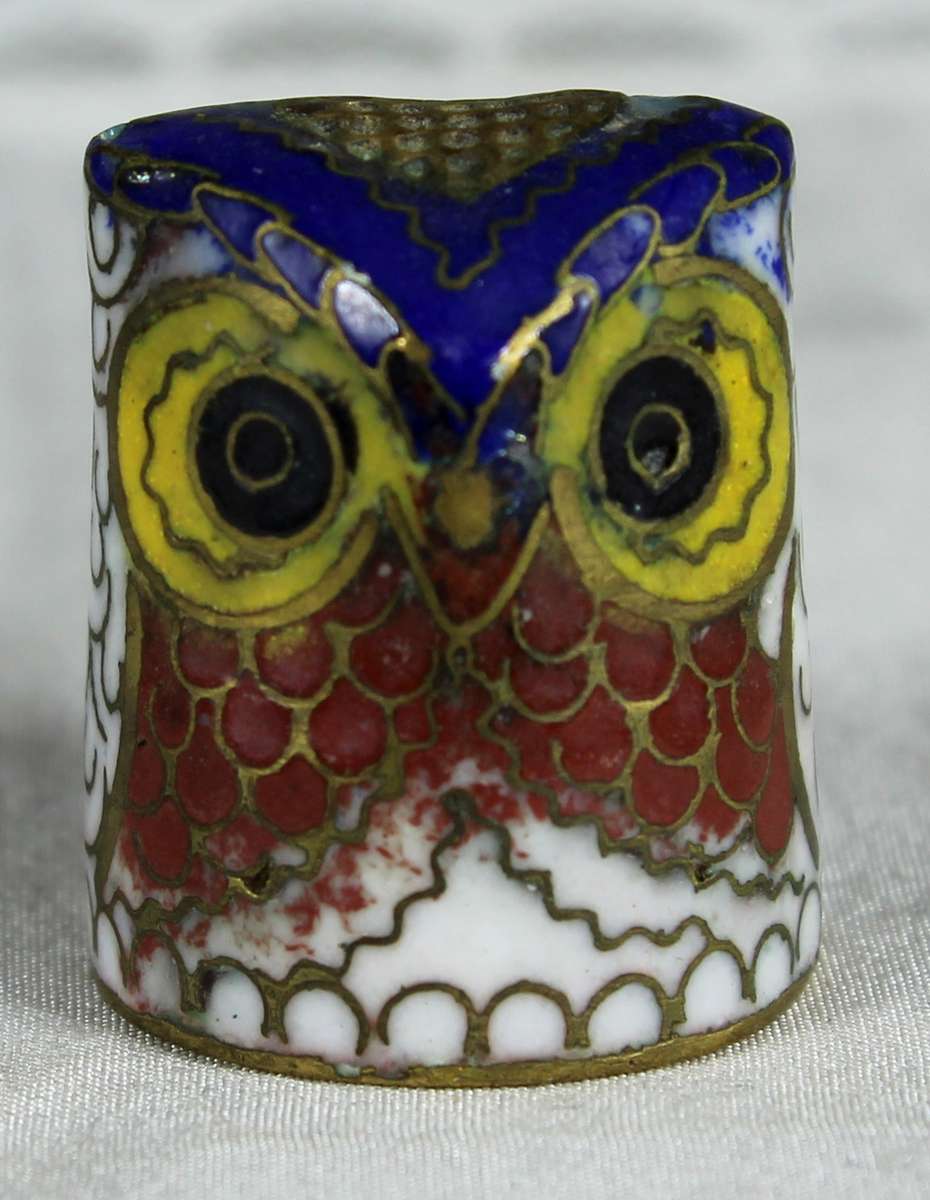Cloisonne enameled thimble - Owl