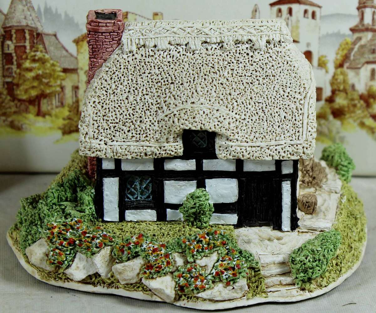 Lilliput Lane - Riverview - With Deeds certificate - Boxed