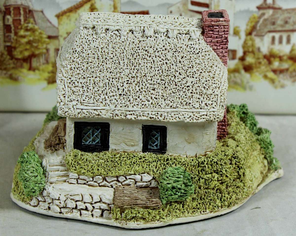 Lilliput Lane - Riverview - With Deeds certificate - Boxed