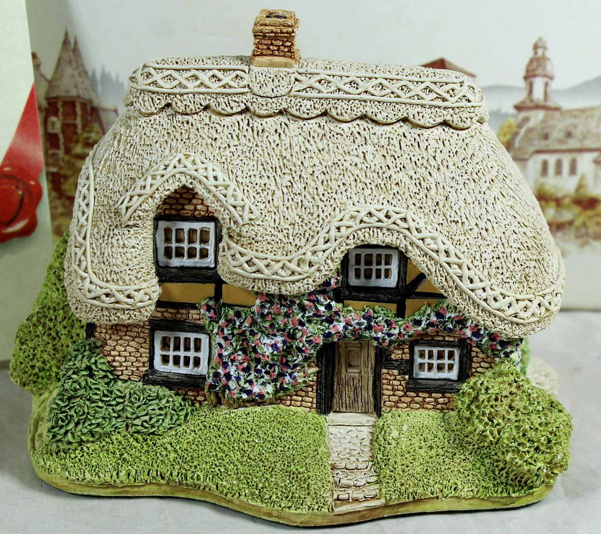 Lilliput Lane - Bramble Cottage - With Deeds certificate - Boxed