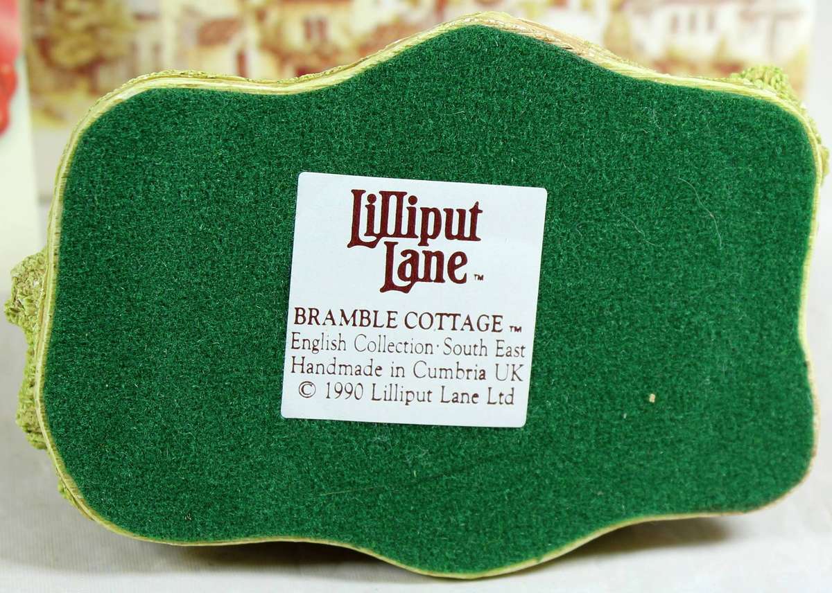 Lilliput Lane - Bramble Cottage - With Deeds certificate - Boxed