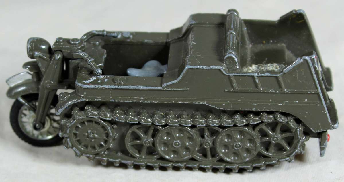 Britains deetail - Kettenkrad tracked motorcycle