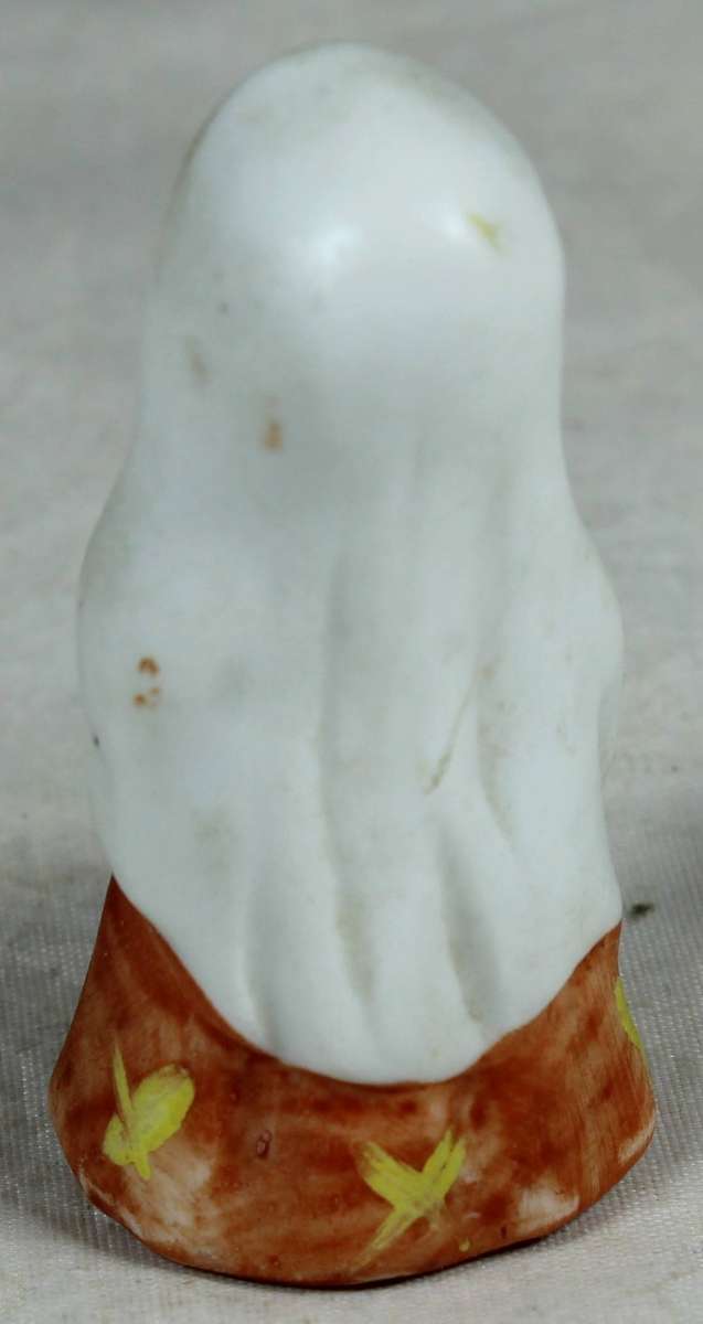Ceramic figurine - Middle Eastern woman