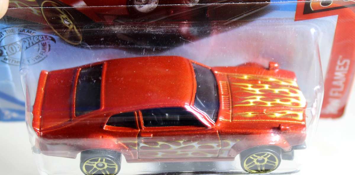 Hotwheels - Custom Ford Maverick (HW Flames)