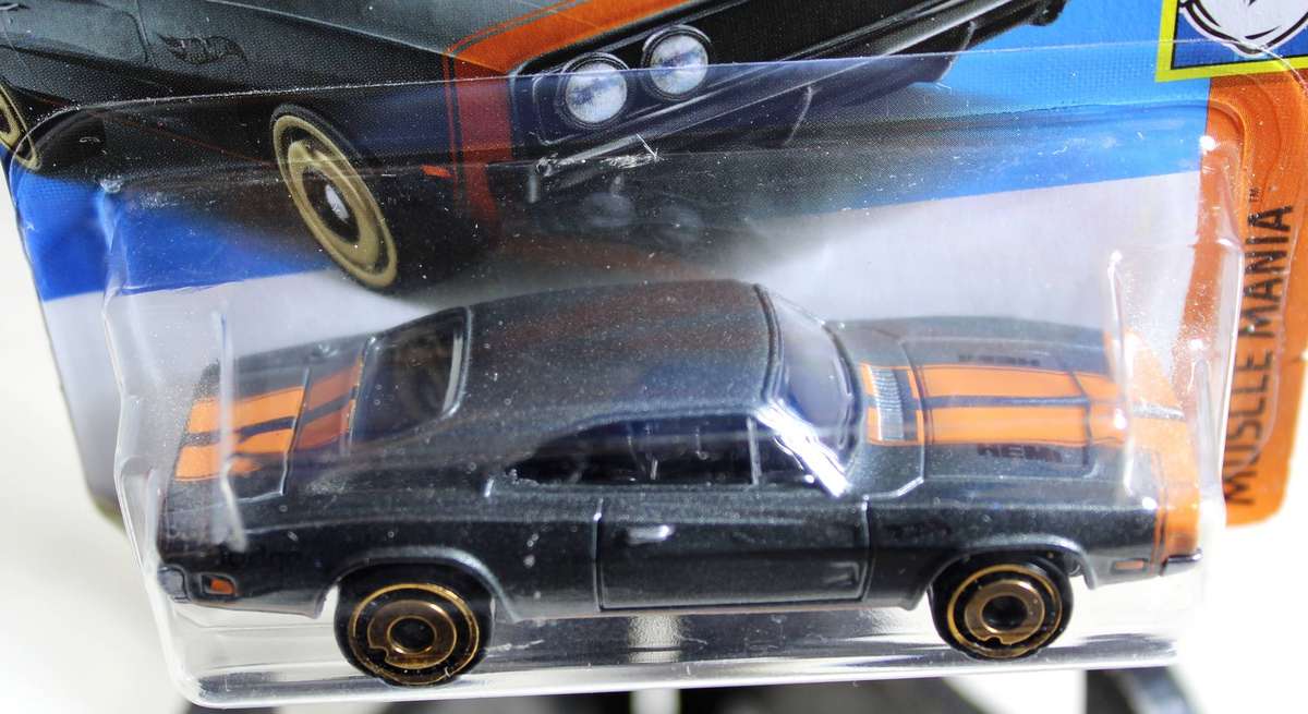 Hotwheels - '69 Dodge Charger 500 (Muscle Mania)