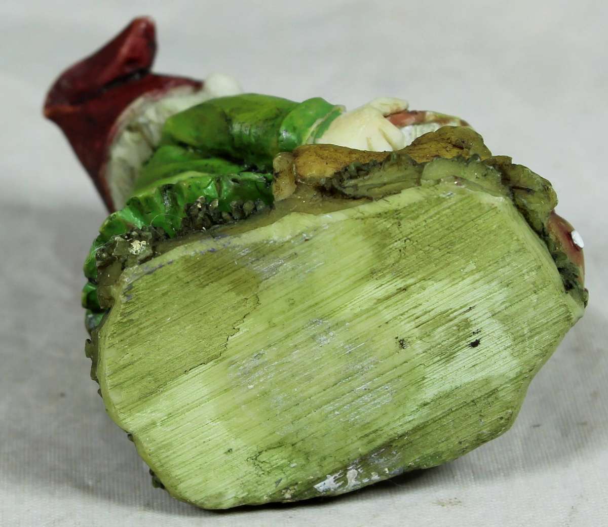 Molded figurine - Gnome with large mushroom