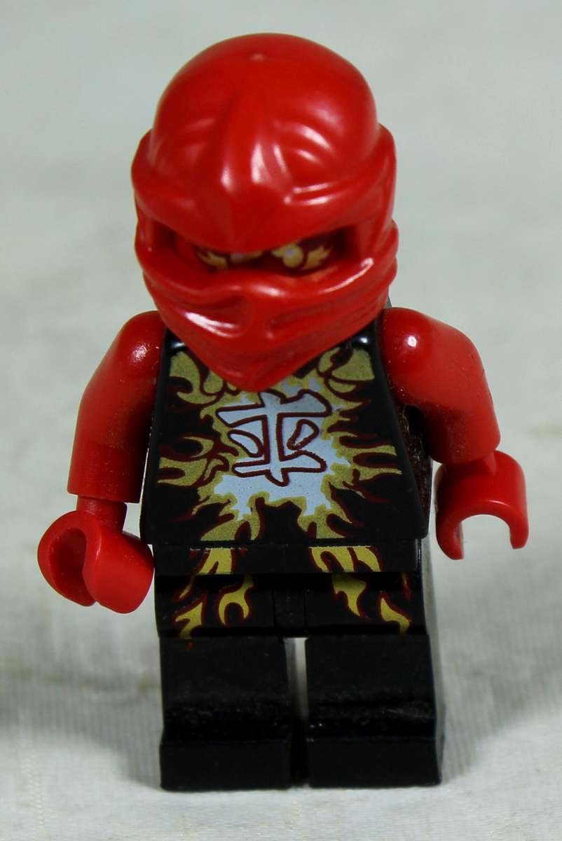 Miniature Lego figurine - Ninjago Kai (airjitzu) possetion
