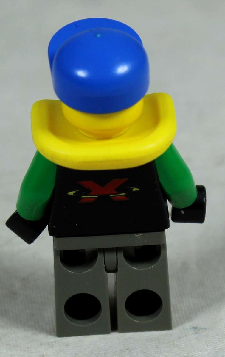 Miniature Lego figurine - extreme team woman