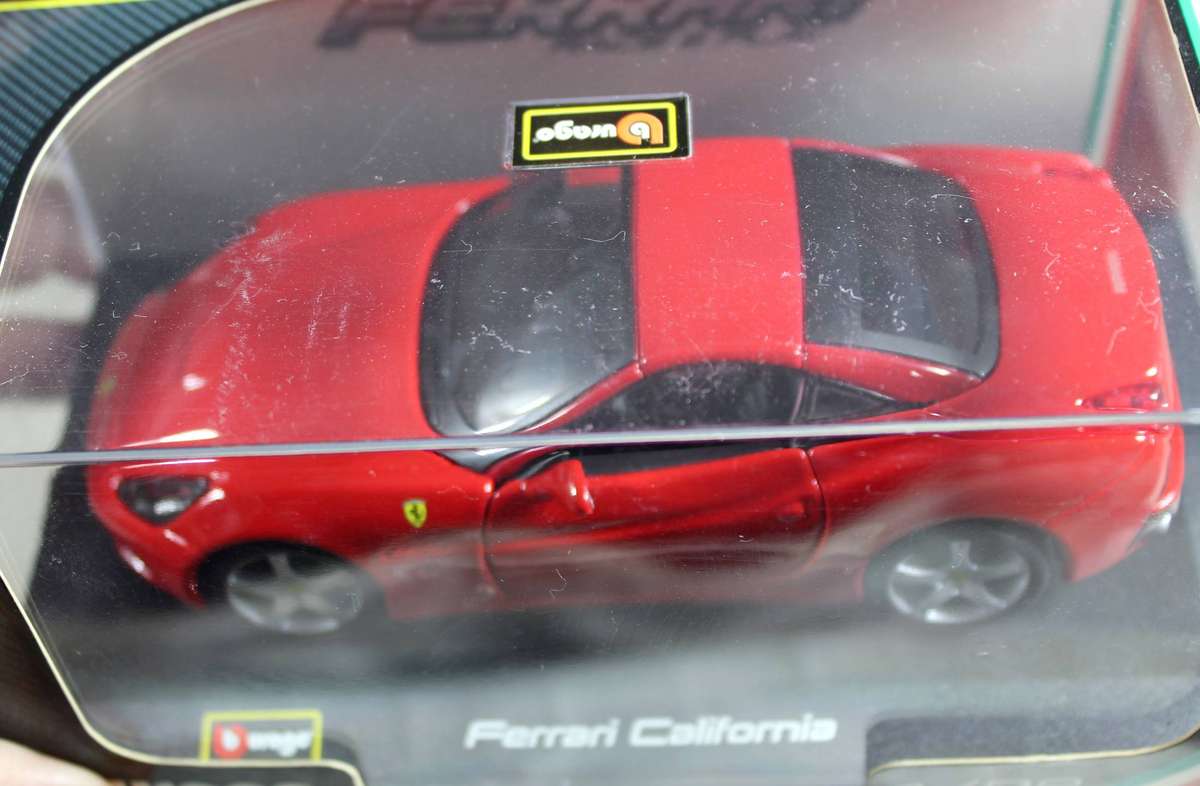 Burago - Ferrari California