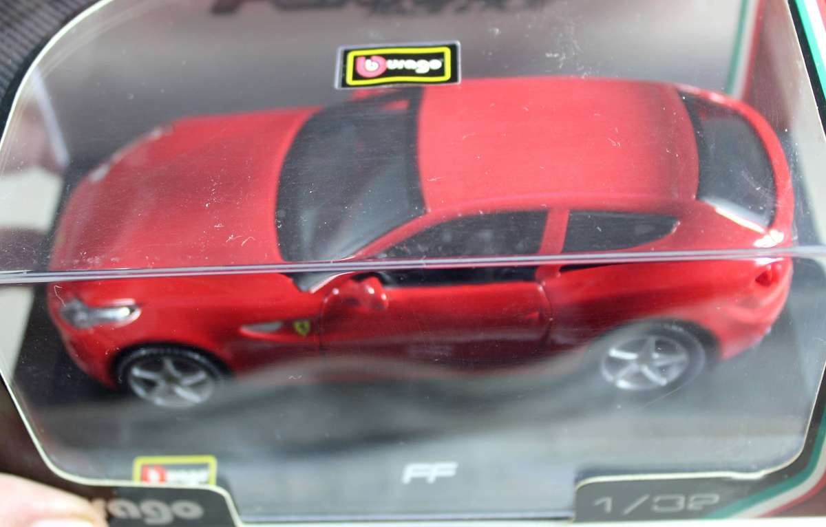 Burago - Ferrari FF