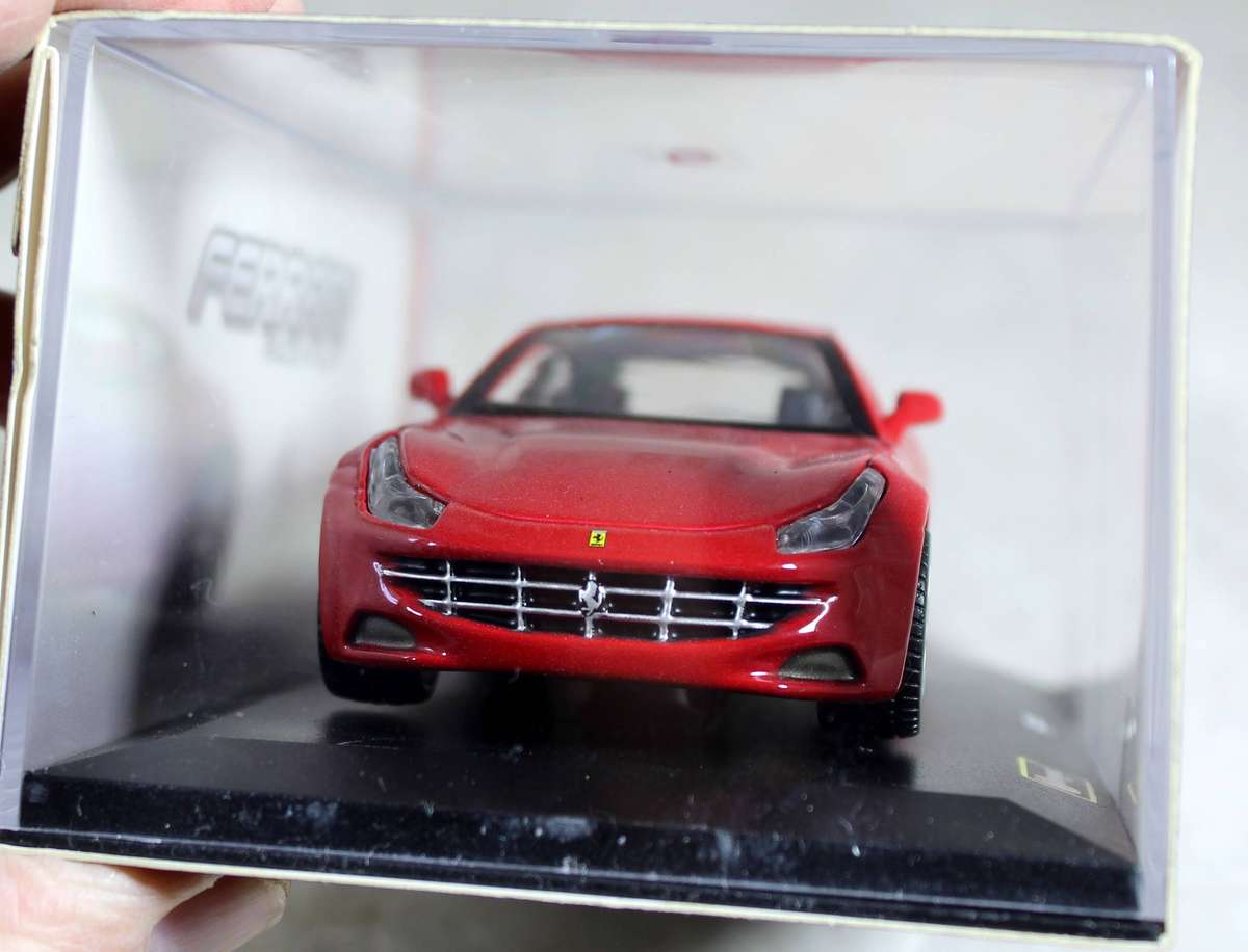 Burago - Ferrari FF