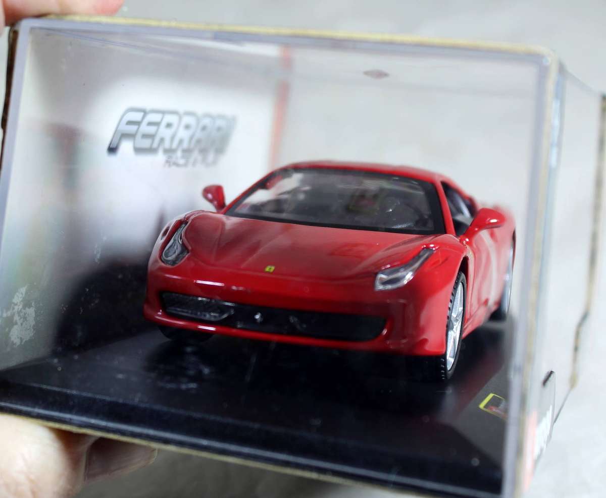 Burago - Ferrari 458 Italia
