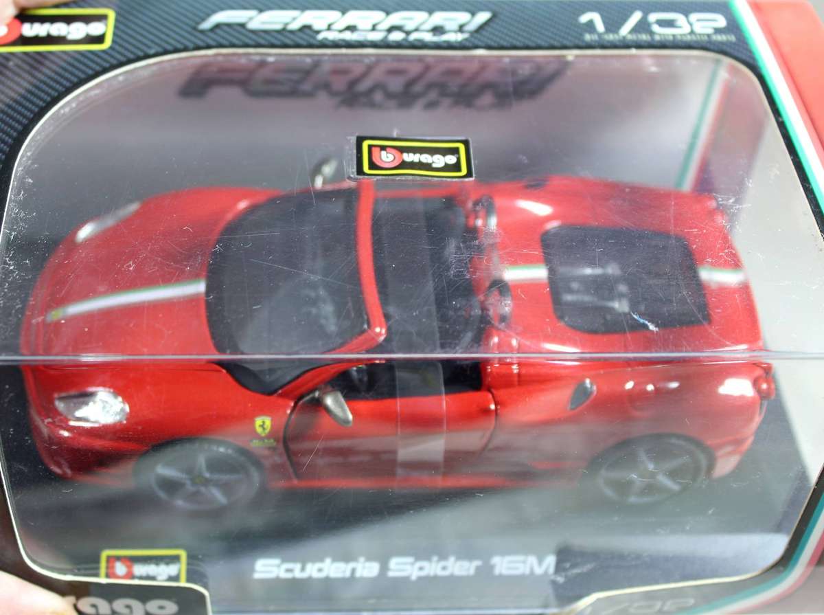 Burago - Ferrari Scuderia Spider 16m
