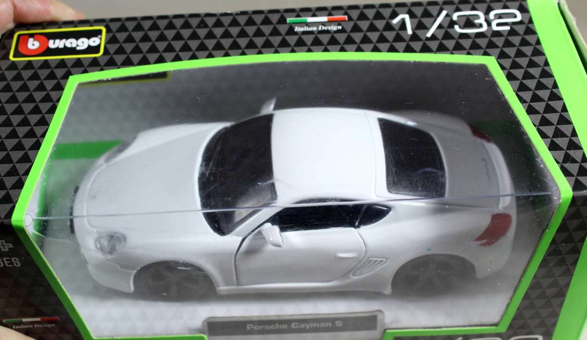Burago - Porsche Cayman S - White