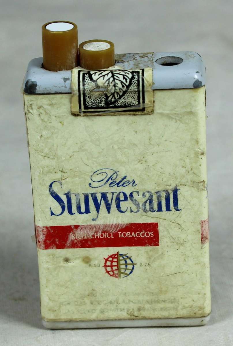 Miniature lighter - Peter Stuyvesant