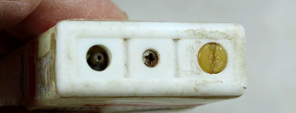 Miniature lighter - Peter Stuyvesant