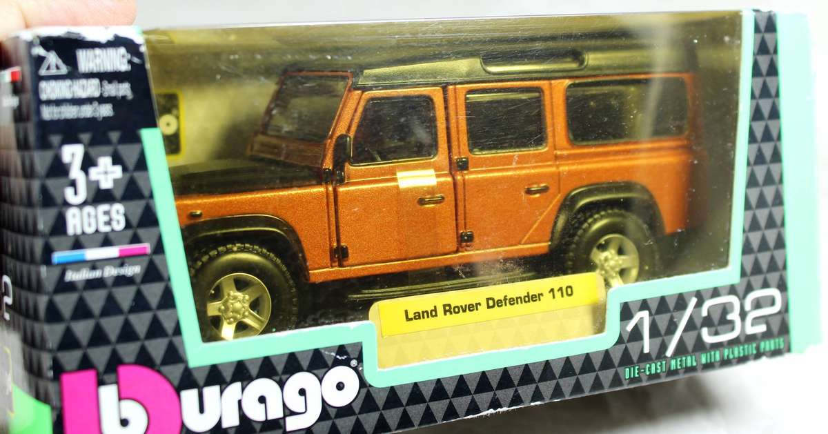Burago - Land Rover Defender 110