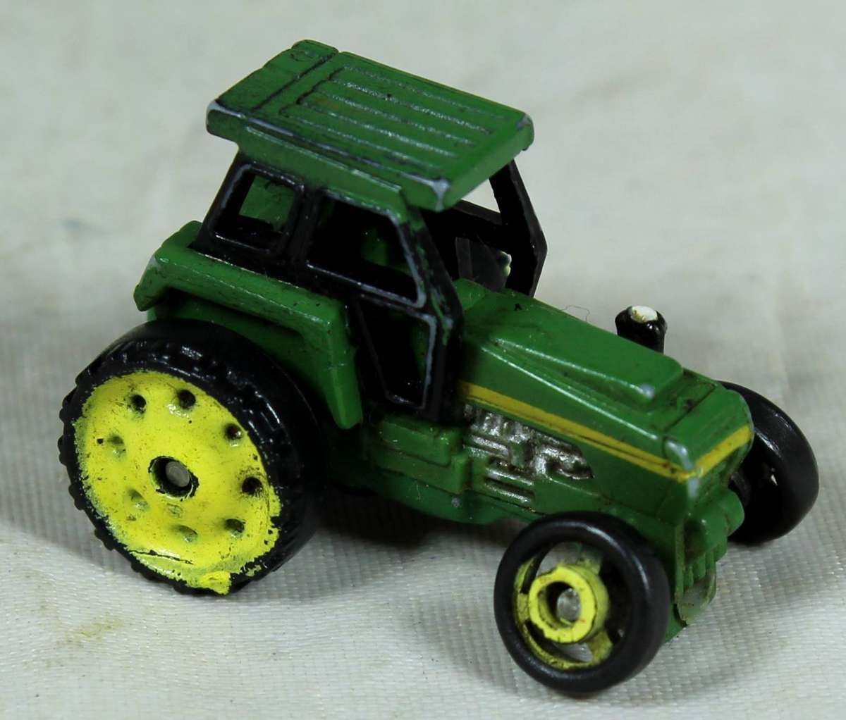 Micro Machines - Galoob - John Deere Tractor