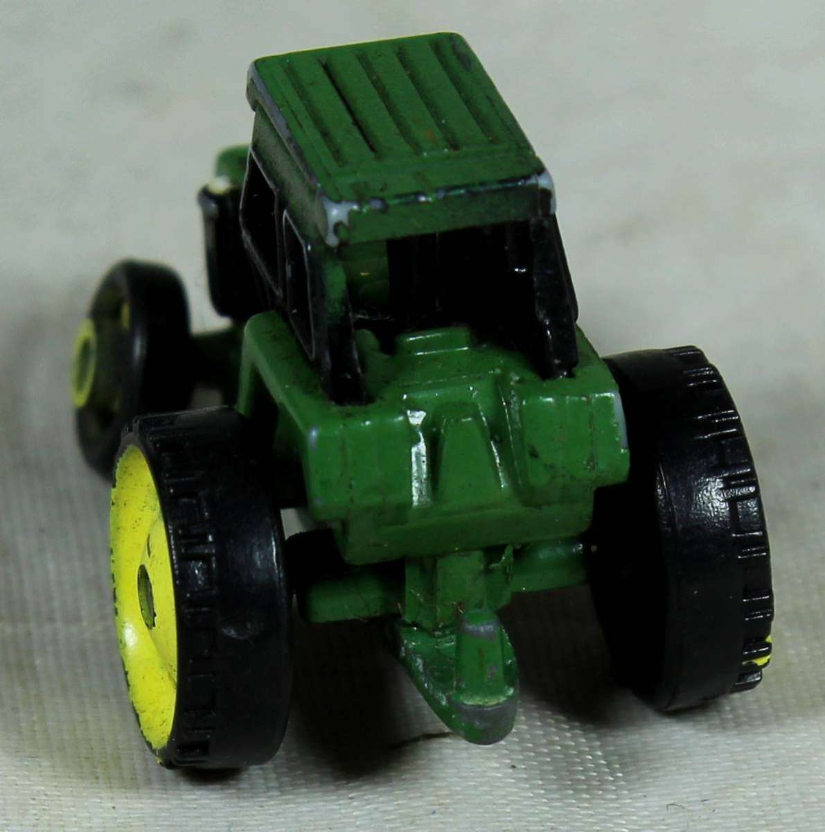 Micro Machines - Galoob - John Deere Tractor