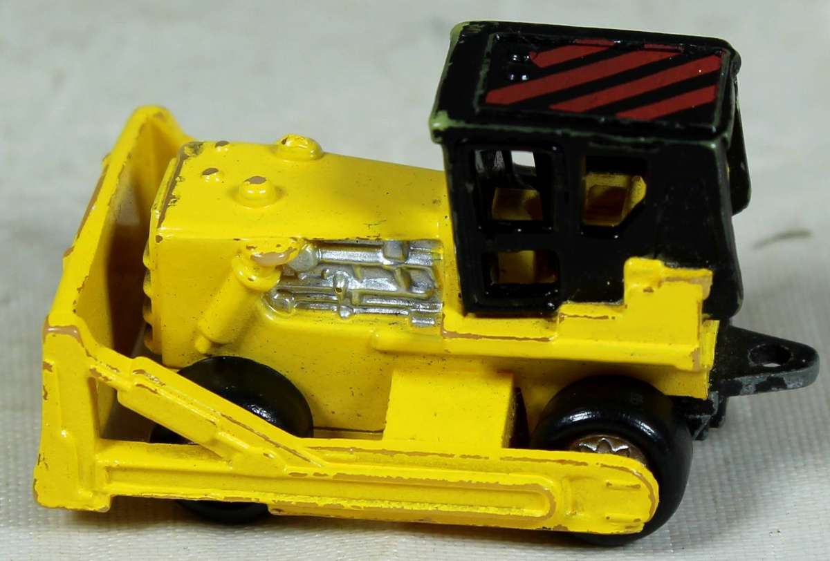 Micro Machines - Galoob - Construction Bulldozer - Yellow