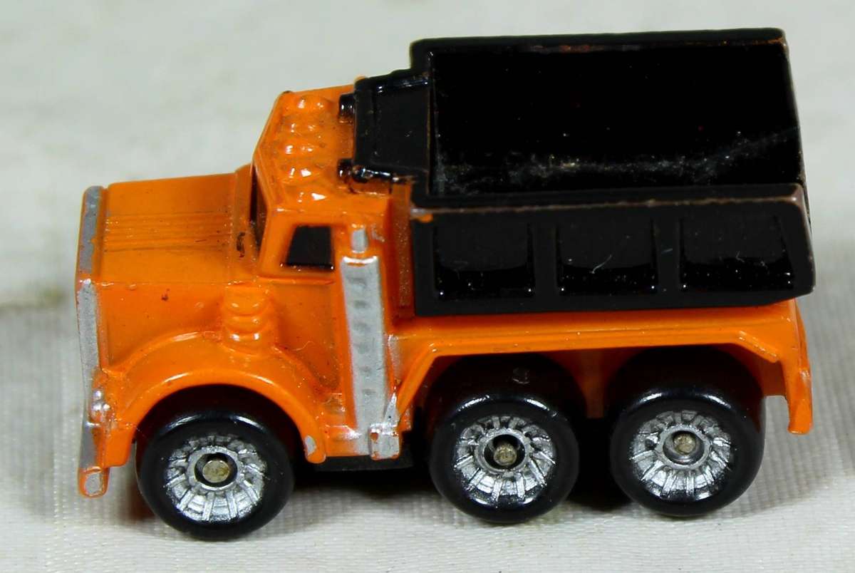 Micro Machines - Galoob - Construction Dump Truck