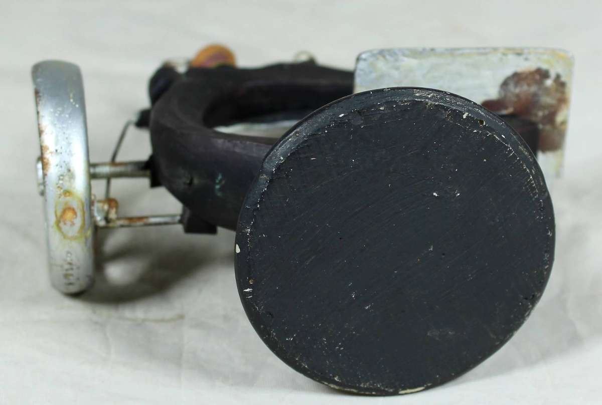 Small sewing machine - molded reproduction