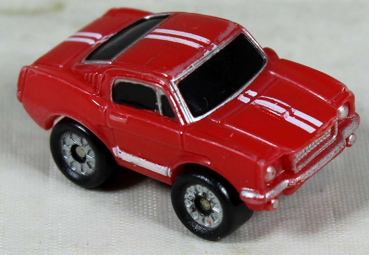 Micro Machines - Galoob - 1965 Ford Mustang