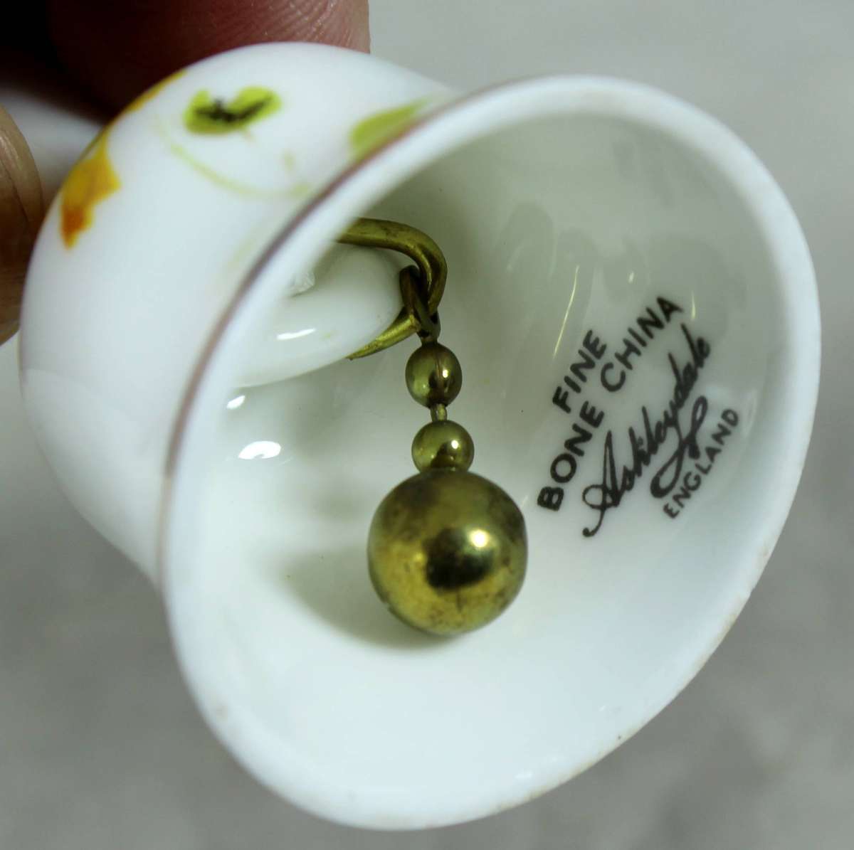 Miniature porcelain bell - Askleydale