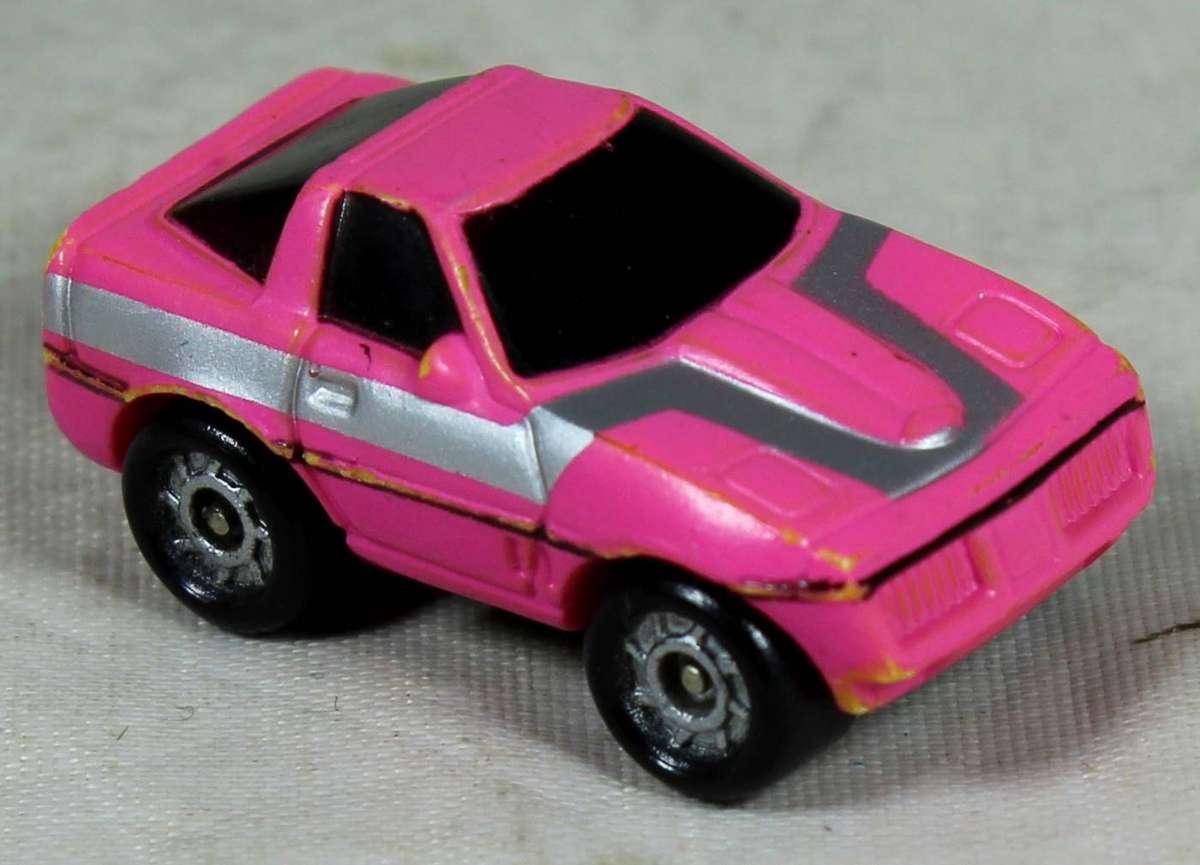 Micro Machines - Galoob - Trophy Series - Pink Corvette - Rare