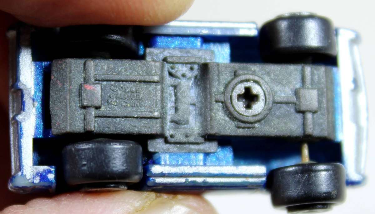 Micro Machines - Galoob - '65 Lincoln Convertible