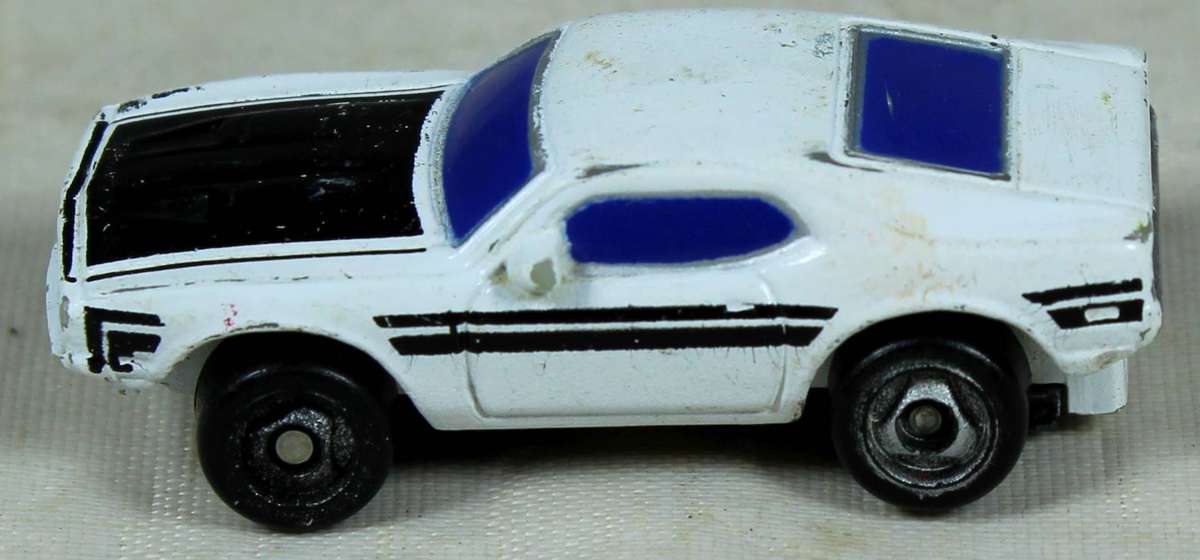 Micro Machines - LGT - Mustang 'Mach 1'