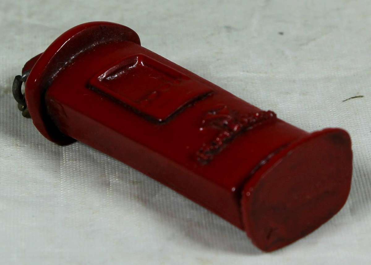 Miniature metal English mailbox