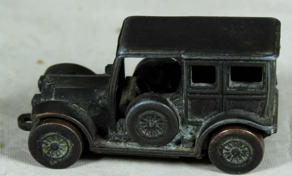 Miniature metal Rambler