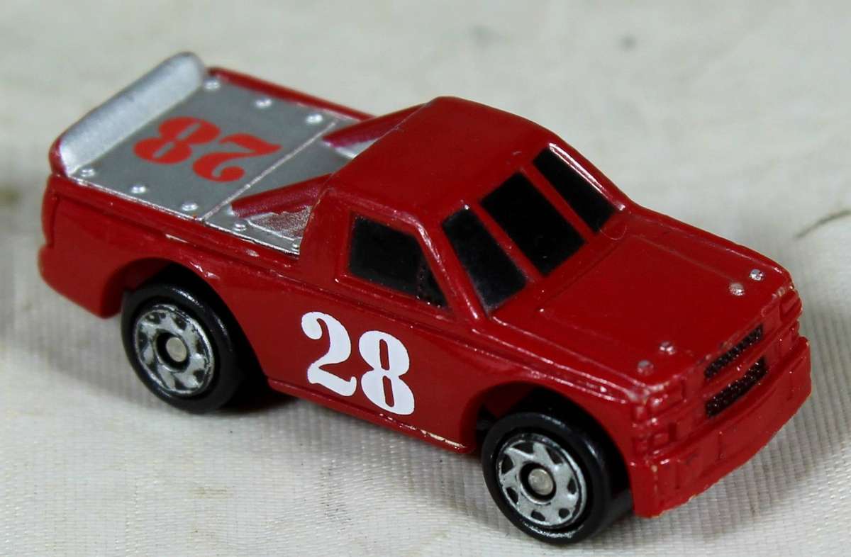 Micro Machines - LGTI - Chevy S10 pickup race truck