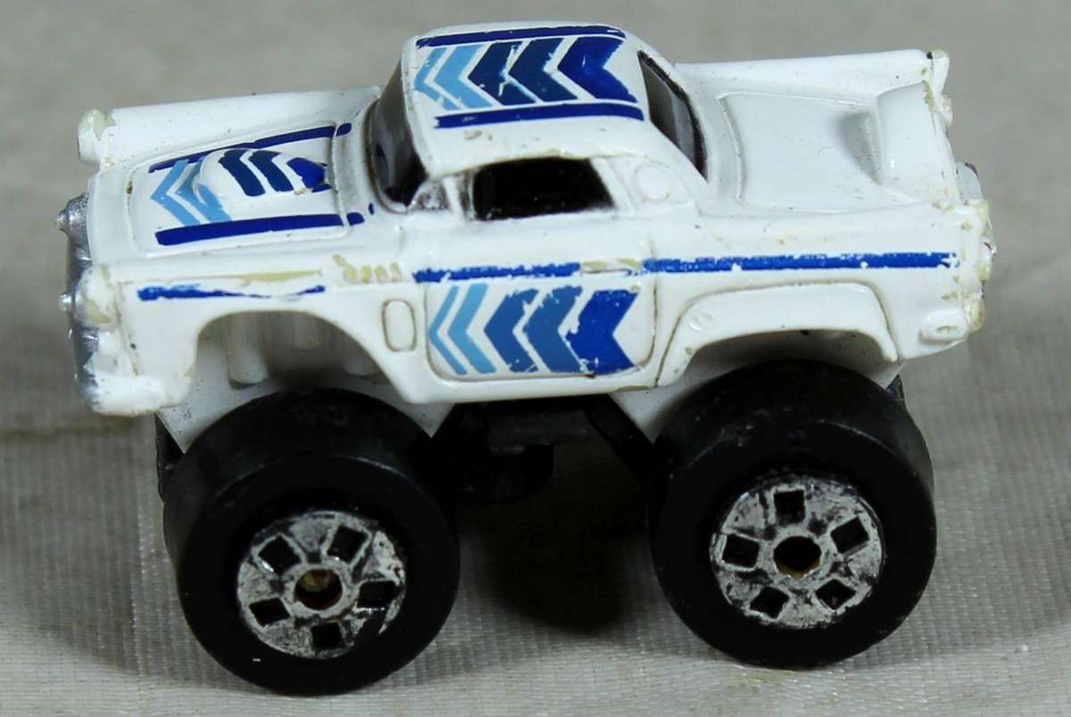 Micro Machines - Roadchamps - Ford T-Bird